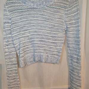 Arizona Jean Co Women's Crew Neck Knit Cropped Sweater Small